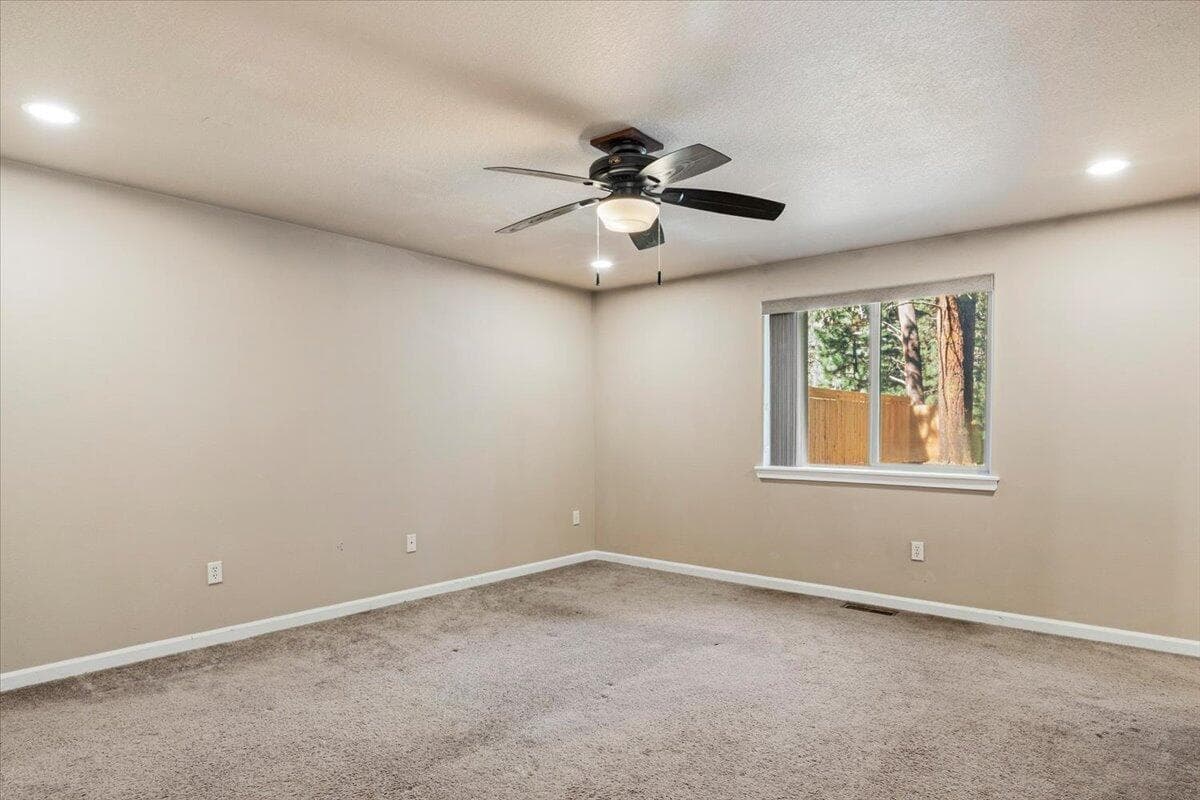 Photo of 59665 Cheyenne Road 20 of 36