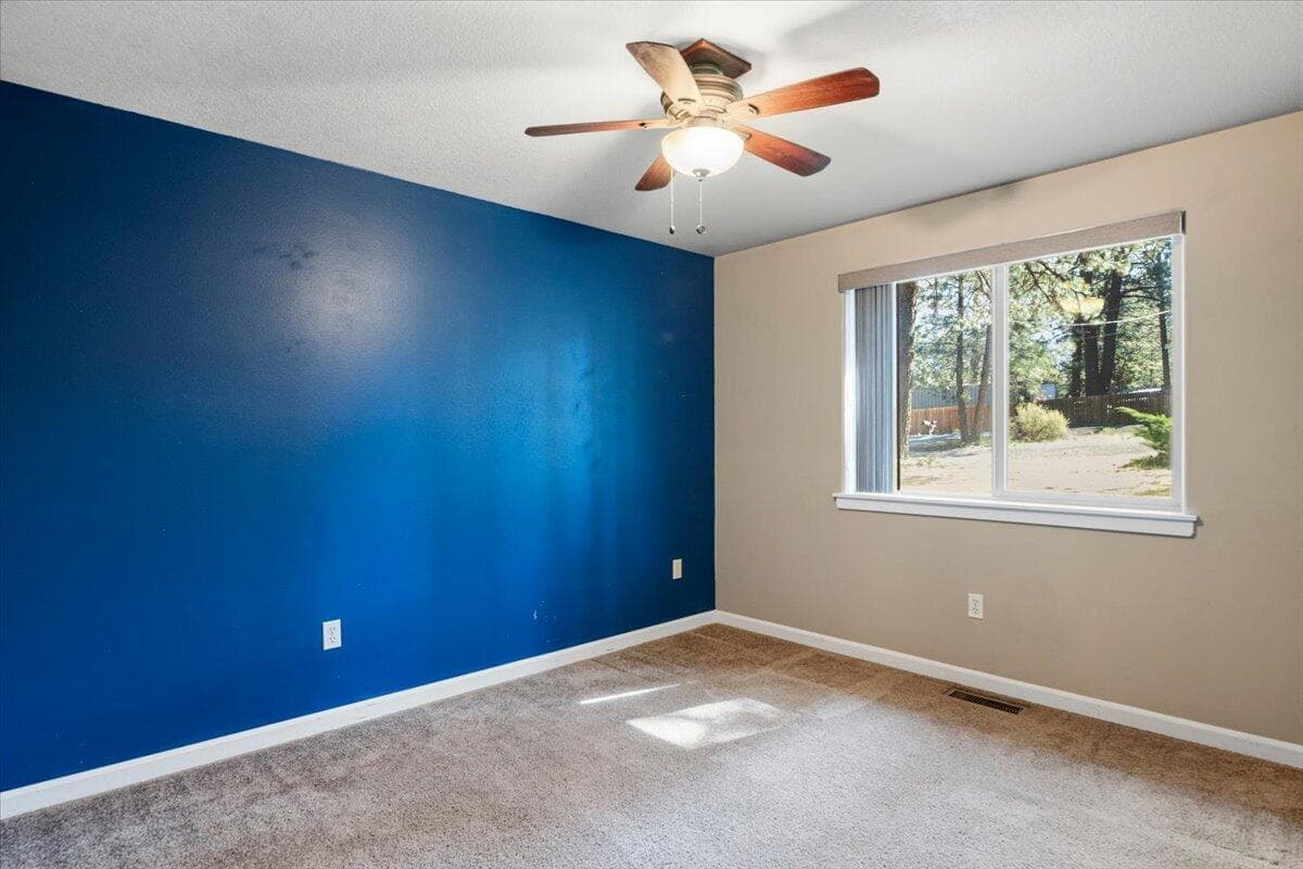 Photo of 59665 Cheyenne Road 24 of 36