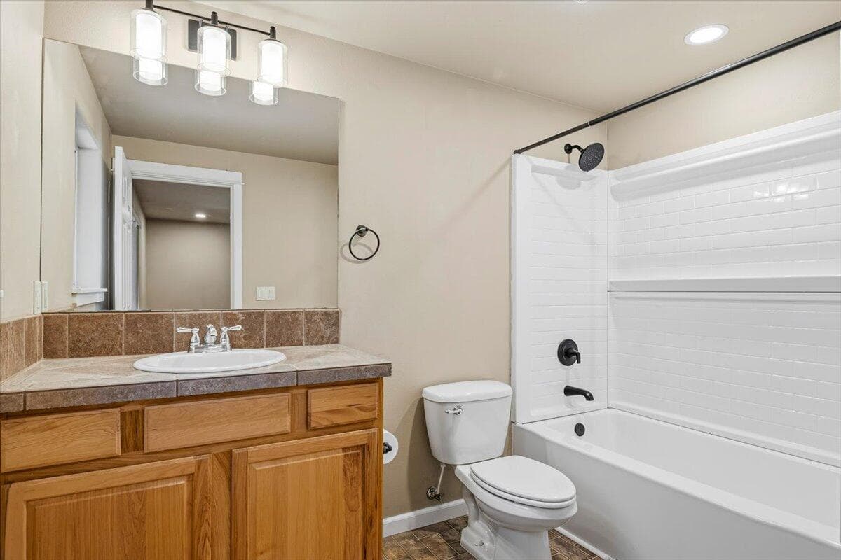 Photo of 59665 Cheyenne Road 27 of 36