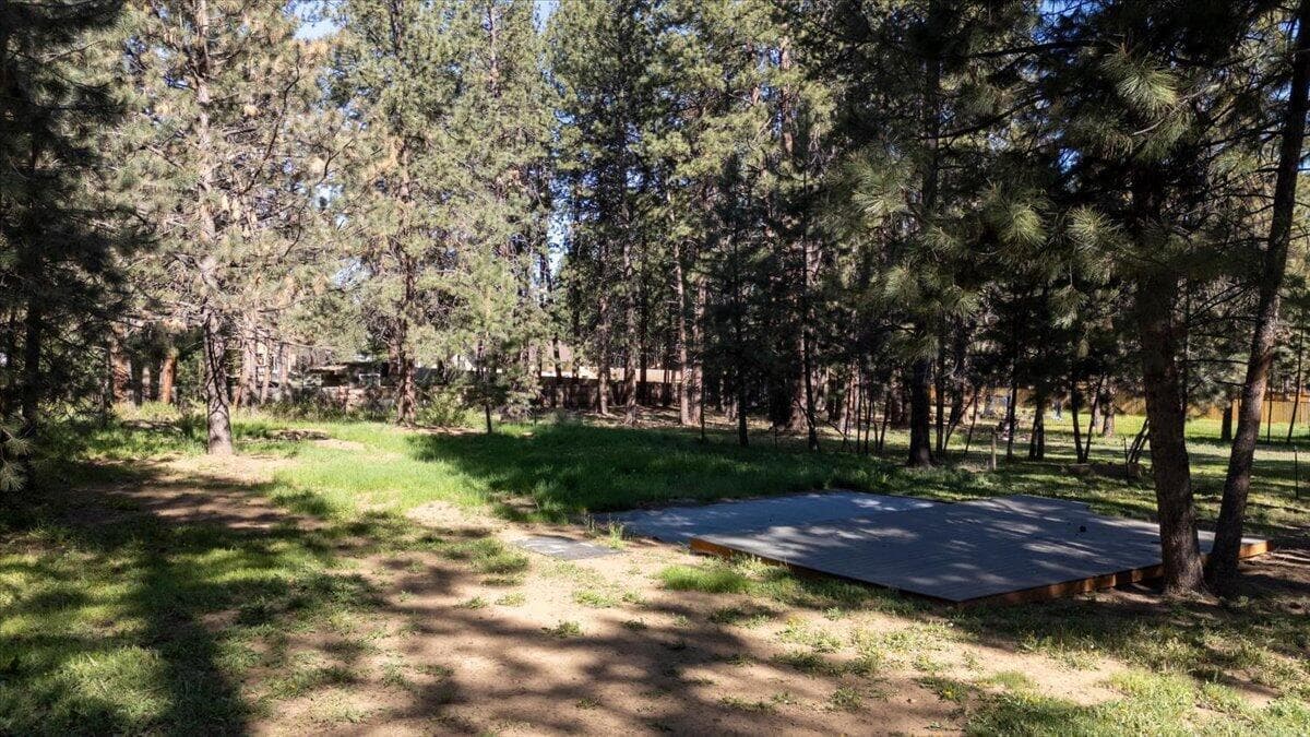 Photo of 59665 Cheyenne Road 32 of 36