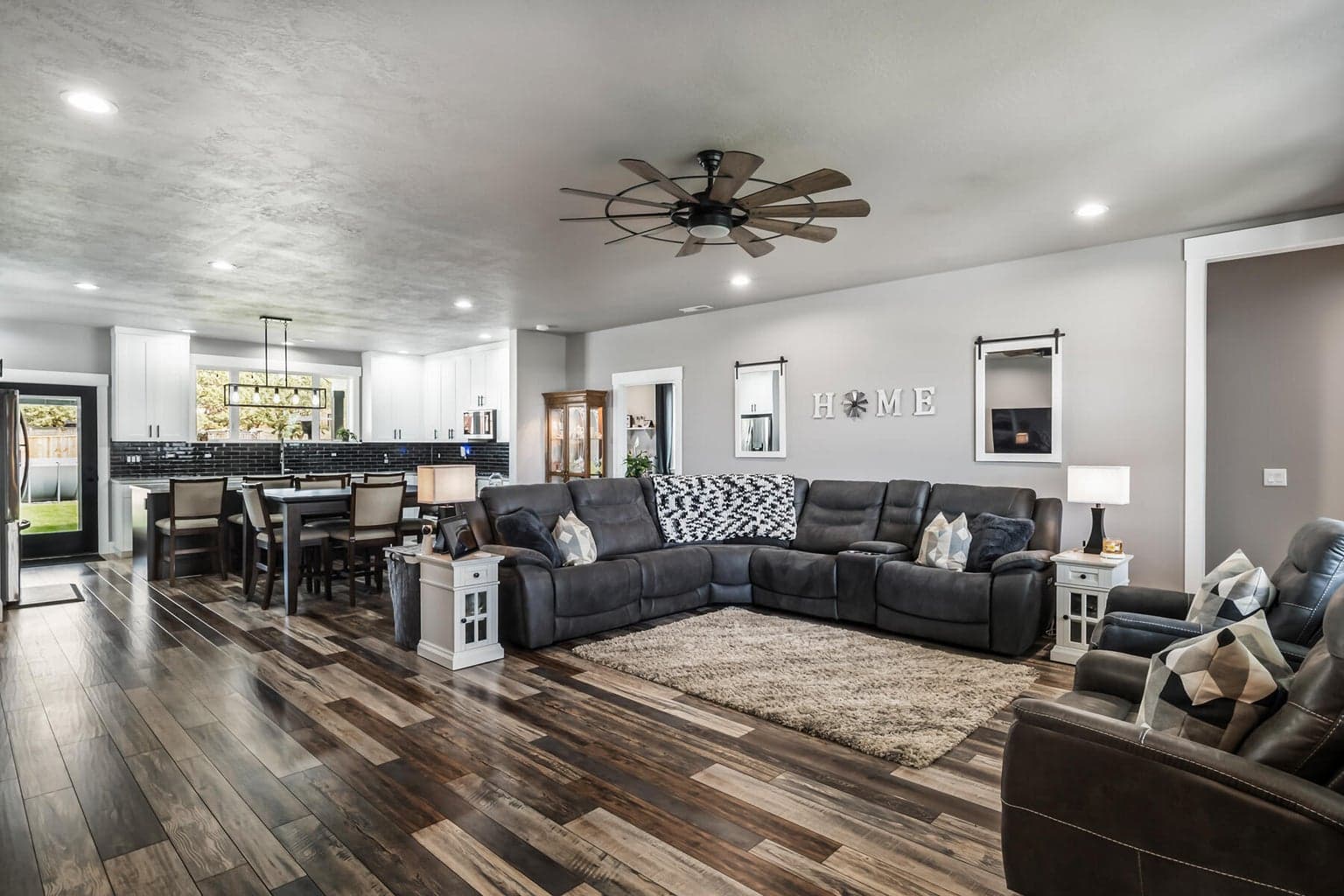 Photo of 4232 SW Umatilla Avenue 6 of 42