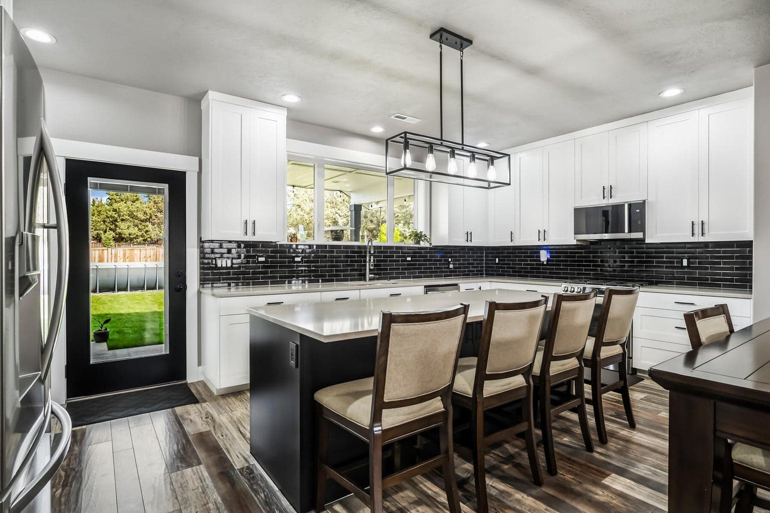 Photo of 4232 SW Umatilla Avenue 11 of 42