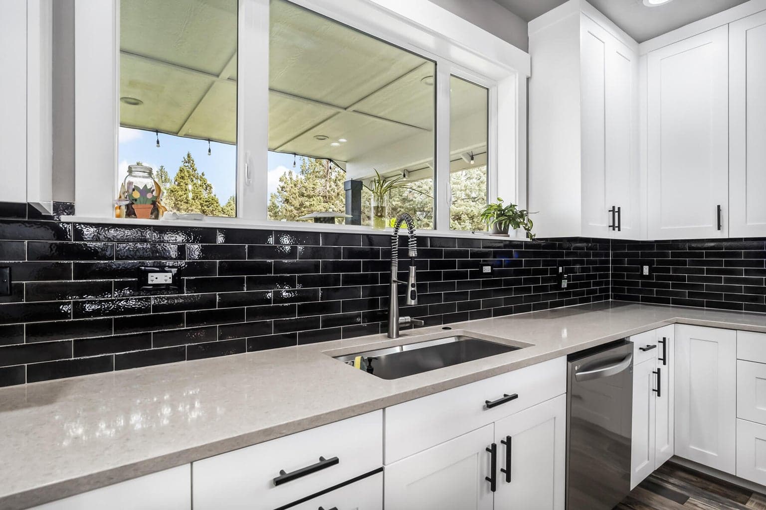Photo of 4232 SW Umatilla Avenue 13 of 42