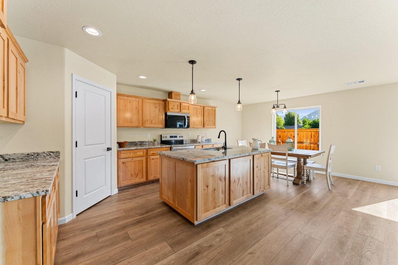 Photo of 171 Champagne 3 of 43