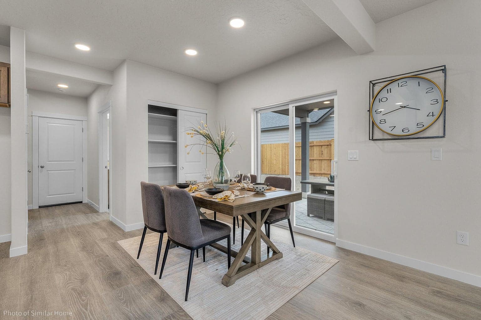 Photo of 3334 7th Street 5 of 18