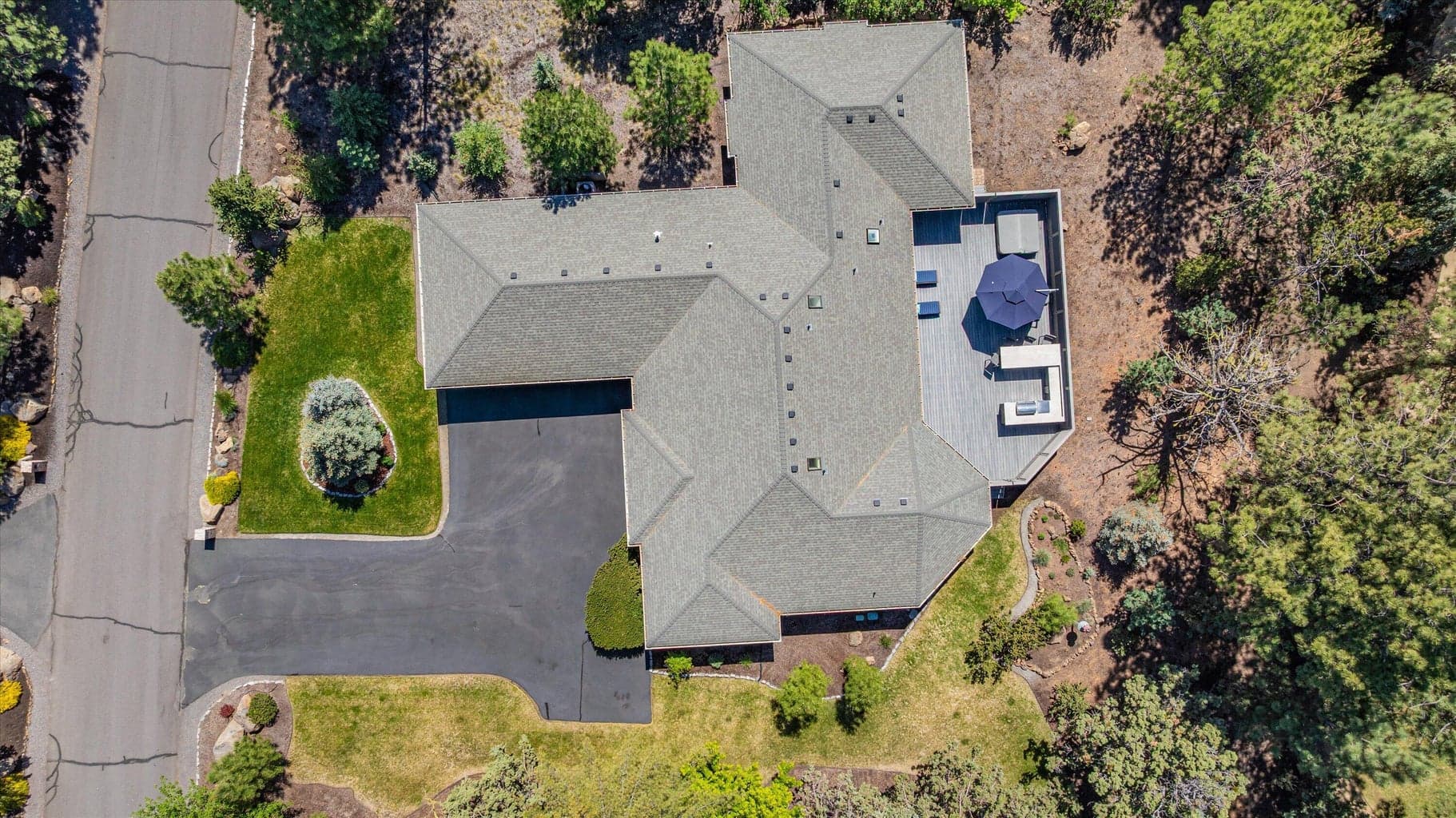 Photo of 3795 Summerfield 2 of 50