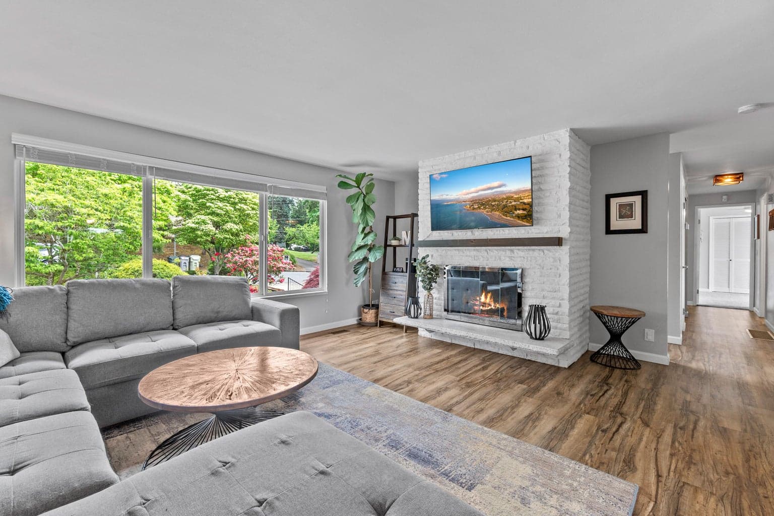 Photo of 855 Spring 4 of 43