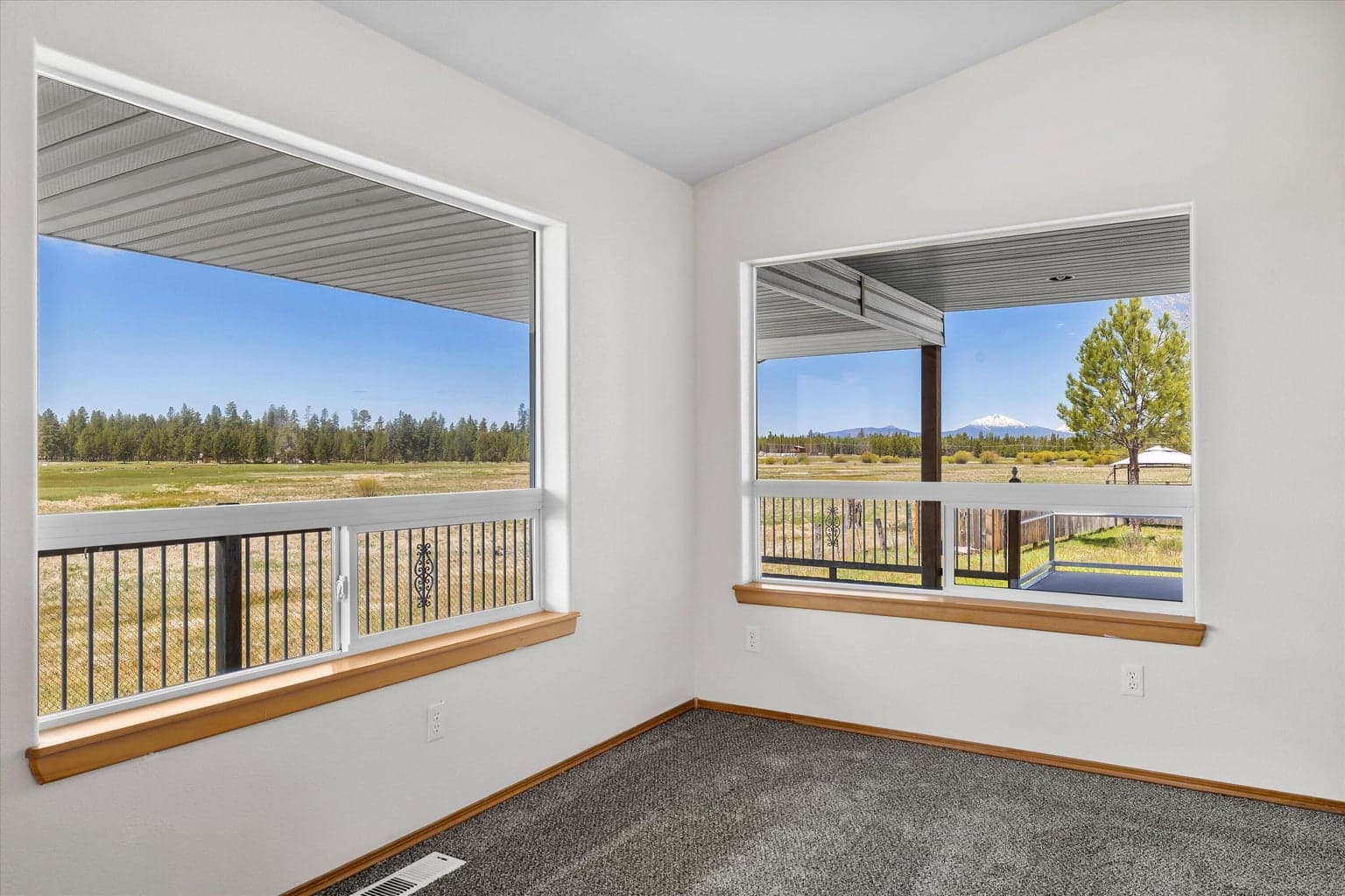 Big windows to take in the outside