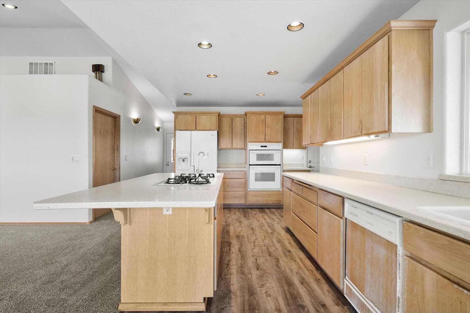 Photo of 51451 Morson Street 10 of 39