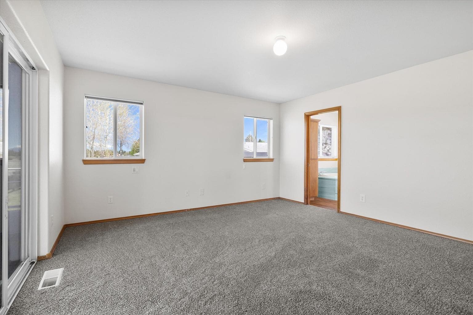 Primary suite