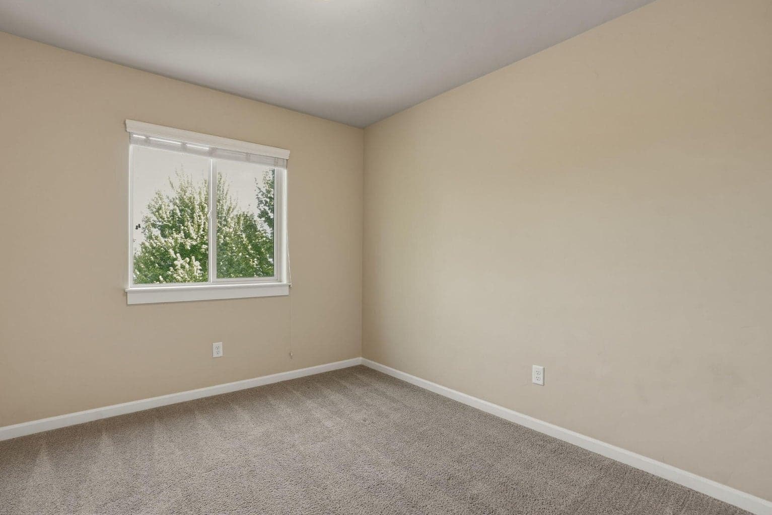 Photo of 20840 Gateway Drive 16 of 37
