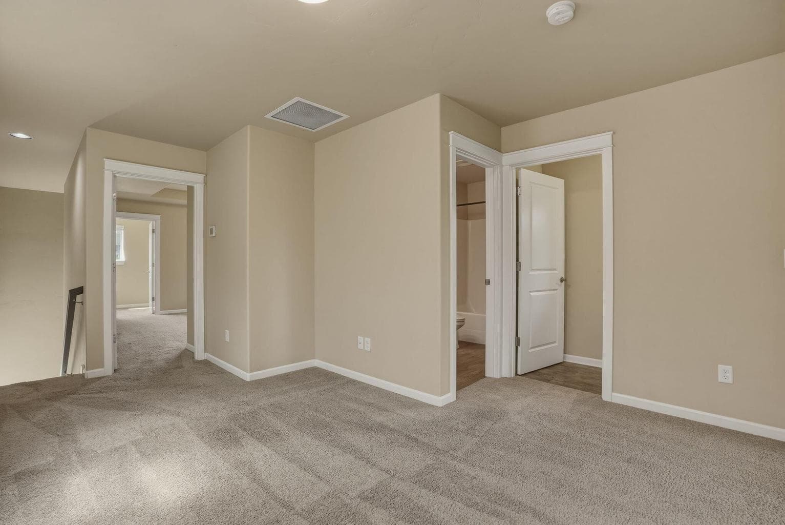 Photo of 20840 Gateway Drive 18 of 37