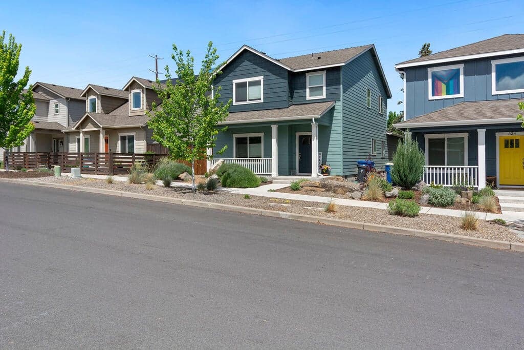 Photo of 516 SE Gleneden Place 51 of 54