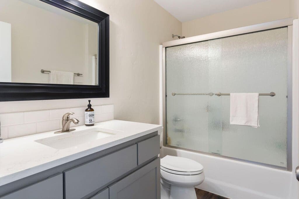 Photo of 516 SE Gleneden Place 35 of 54