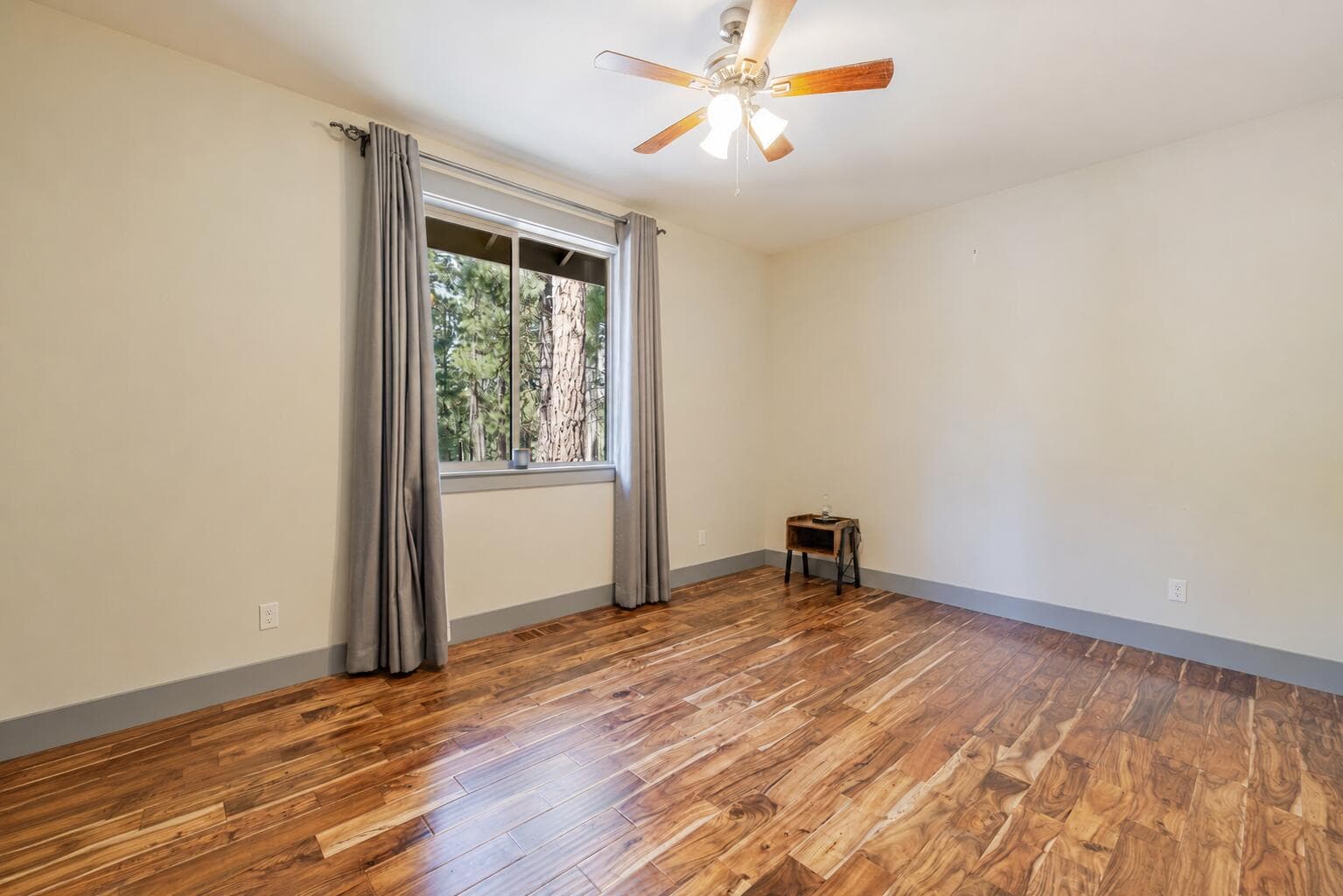Photo of 14225 Whitewater Lane 19 of 42