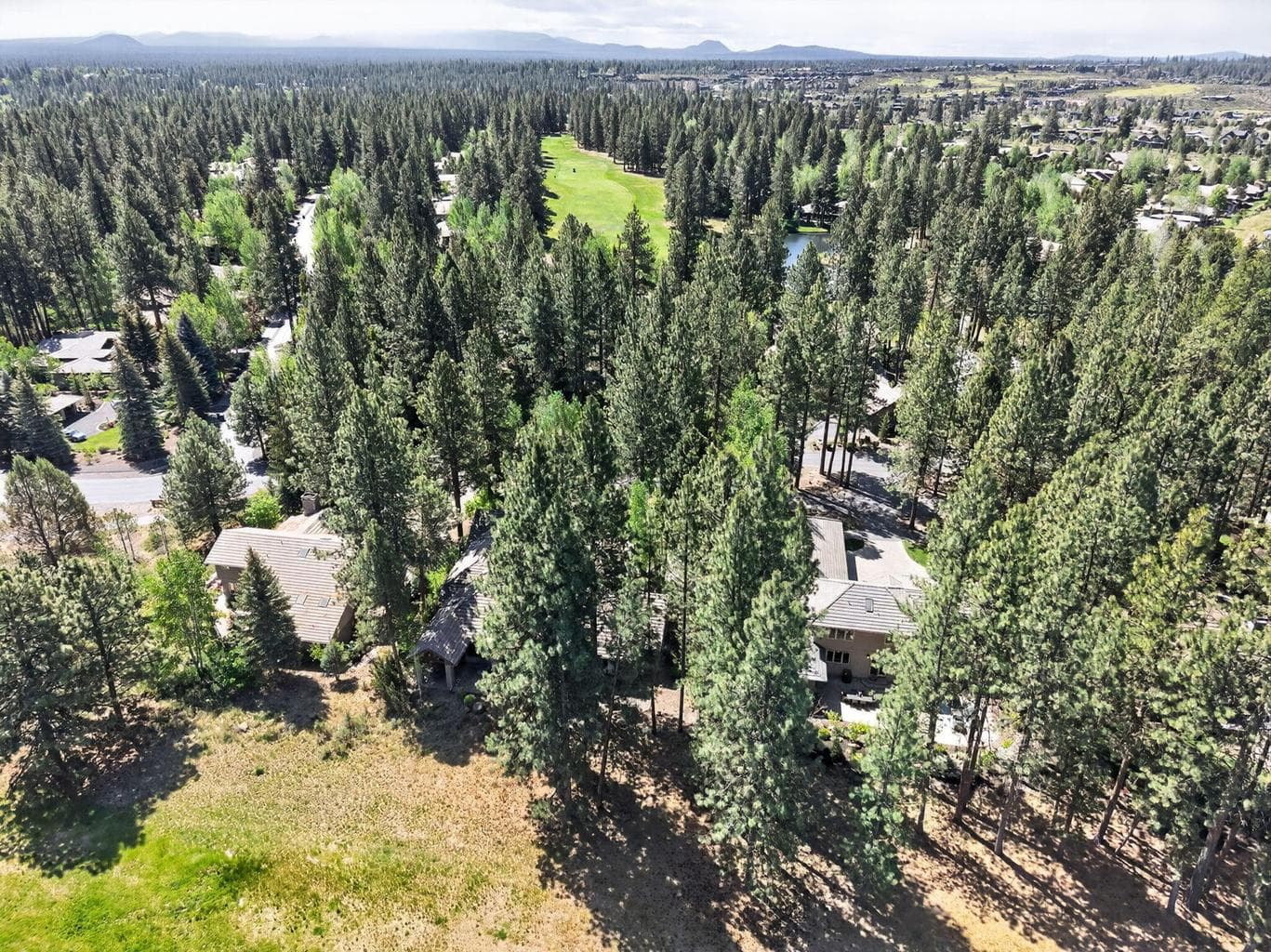 Photo of 61737 Broken Top Drive 70 of 82