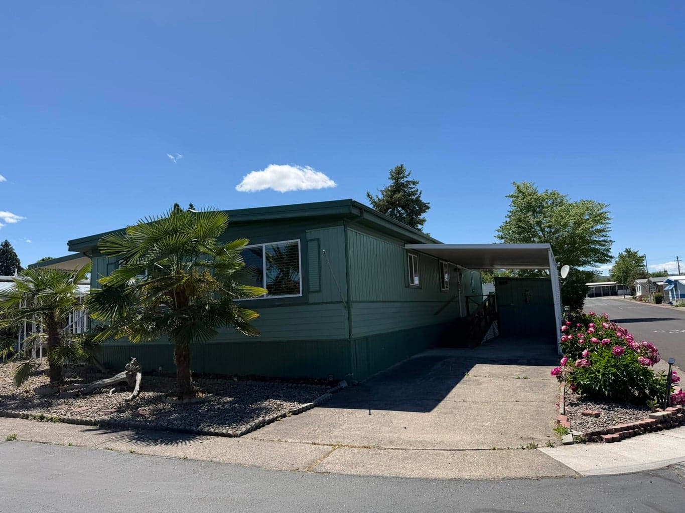 Photo of 301 Freeman 2 of 39