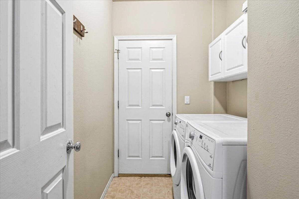 Photo of 61095 Honkers Court 20 of 30