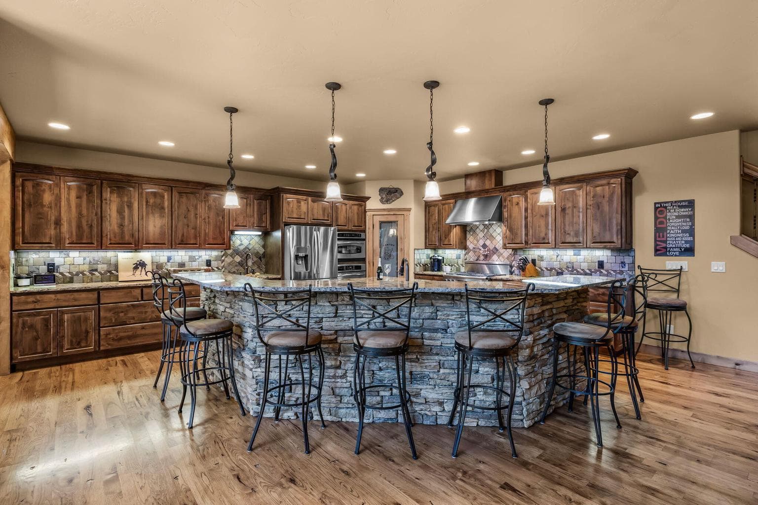 Photo of 17267 Kingsburg Road 18 of 89