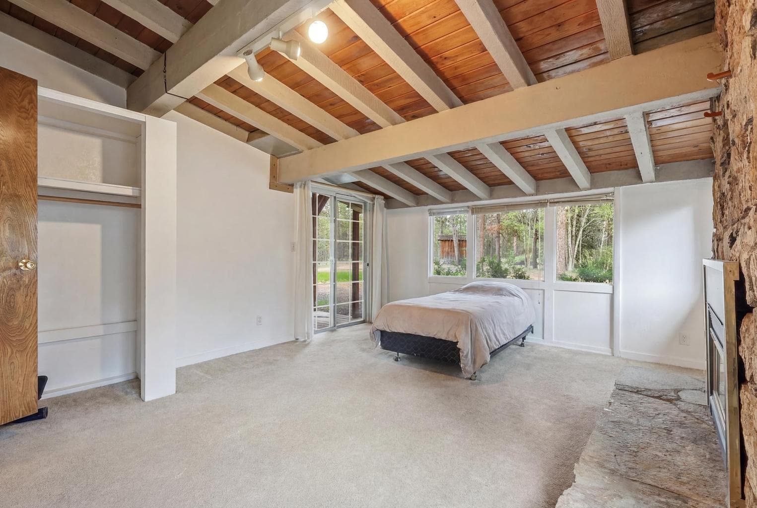 Photo of 15789 Deedon Lane 23 of 59