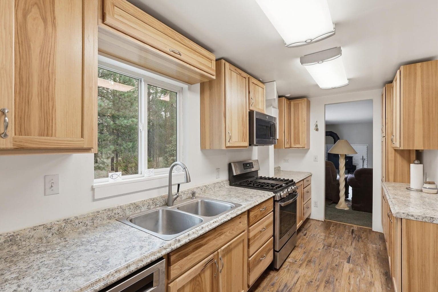 Photo of 15789 Deedon Lane 14 of 59