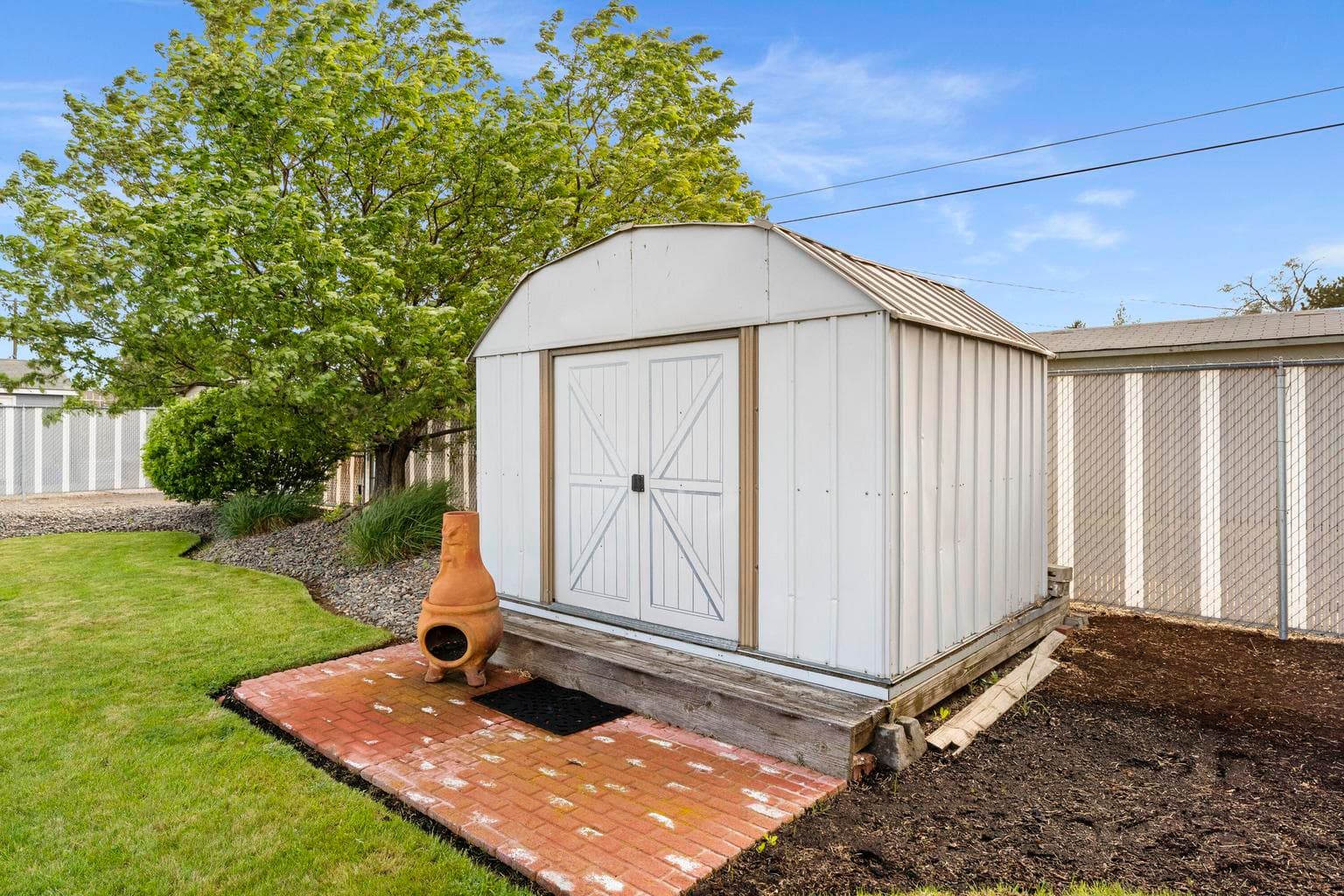 Shed