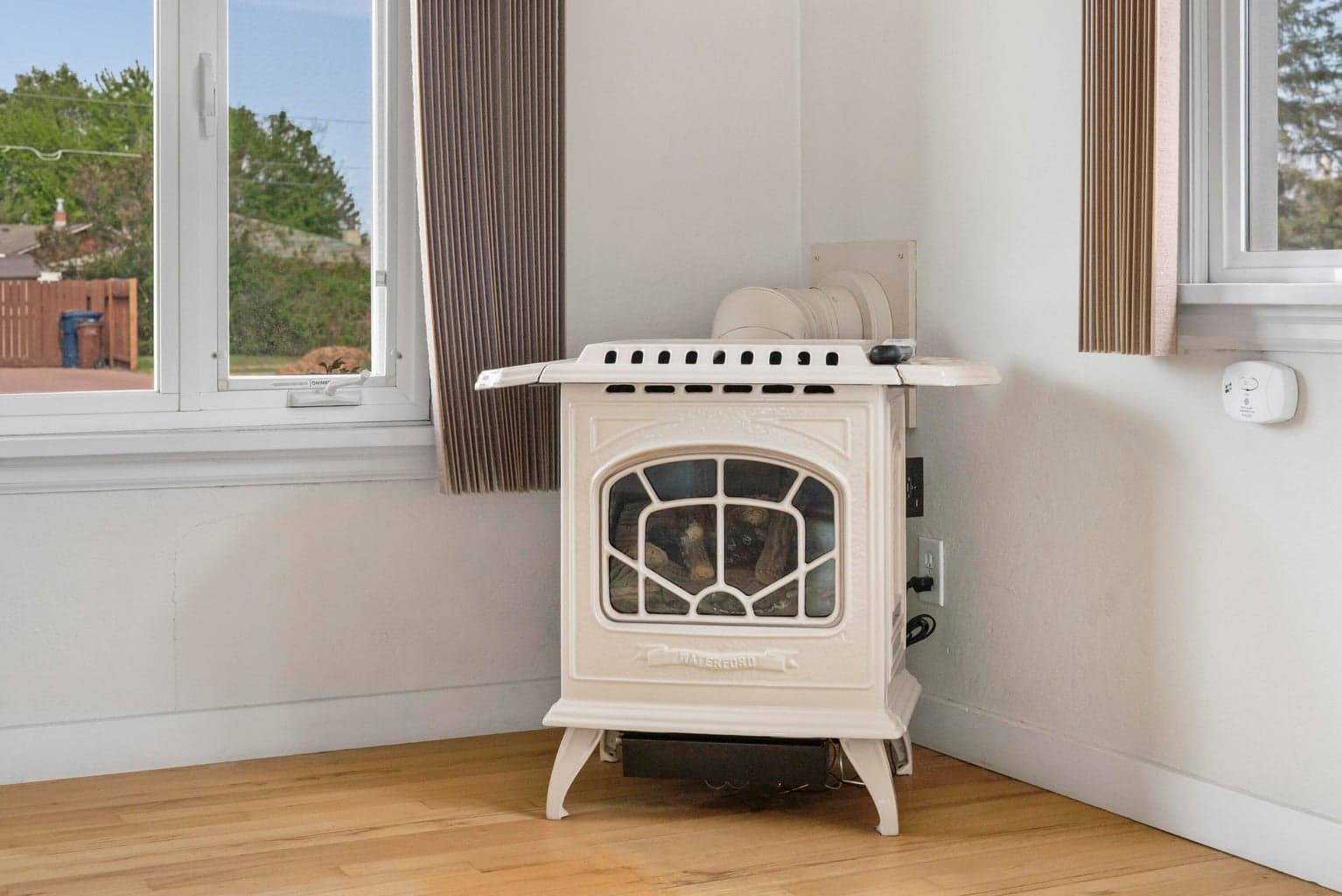 Natural gas stove