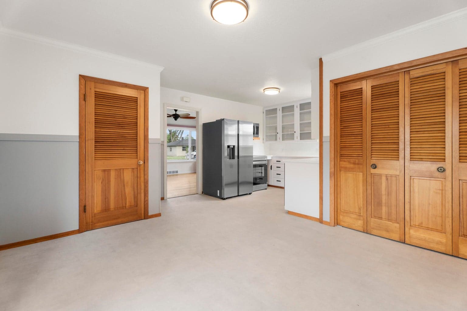 Photo of 946 SW 13th Street 15 of 48
