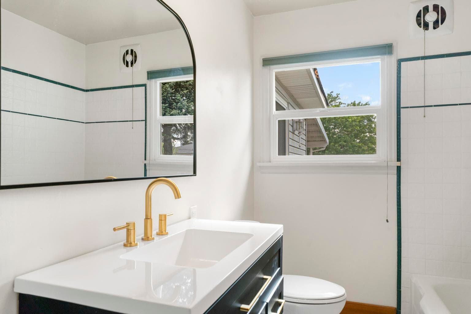 Photo of 946 SW 13th Street 24 of 48