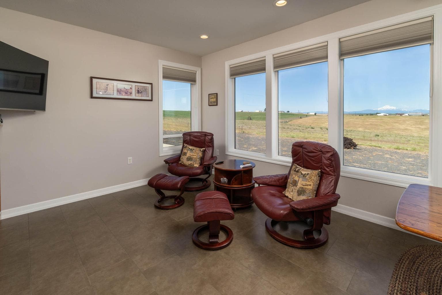 Photo of 3854 NE Fern Lane 12 of 29