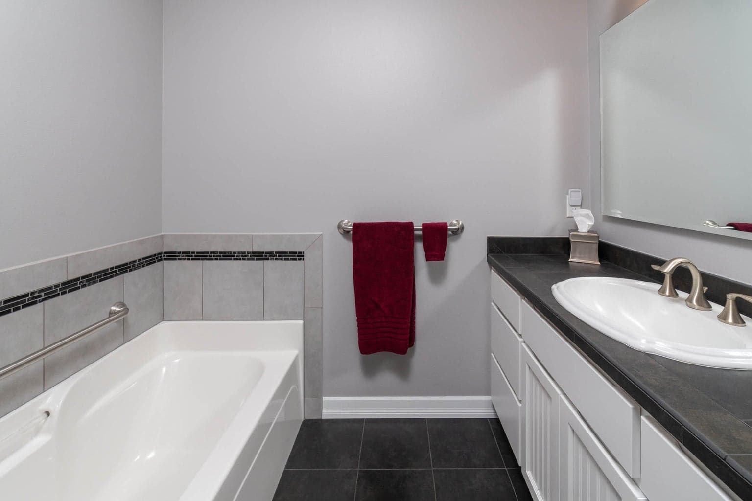 Photo of 3854 NE Fern Lane 18 of 29