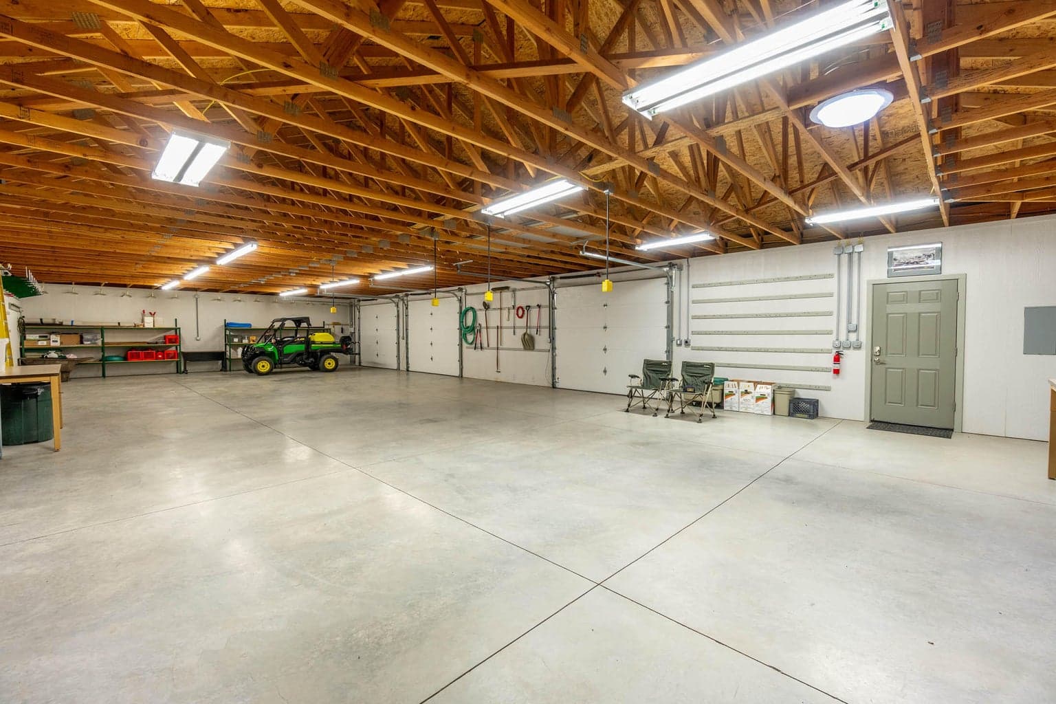 Photo of 3854 NE Fern Lane 24 of 29