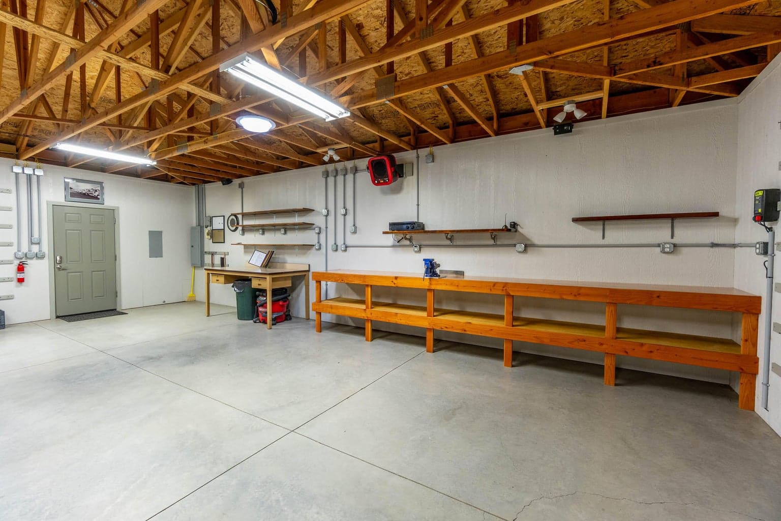 Photo of 3854 NE Fern Lane 25 of 29