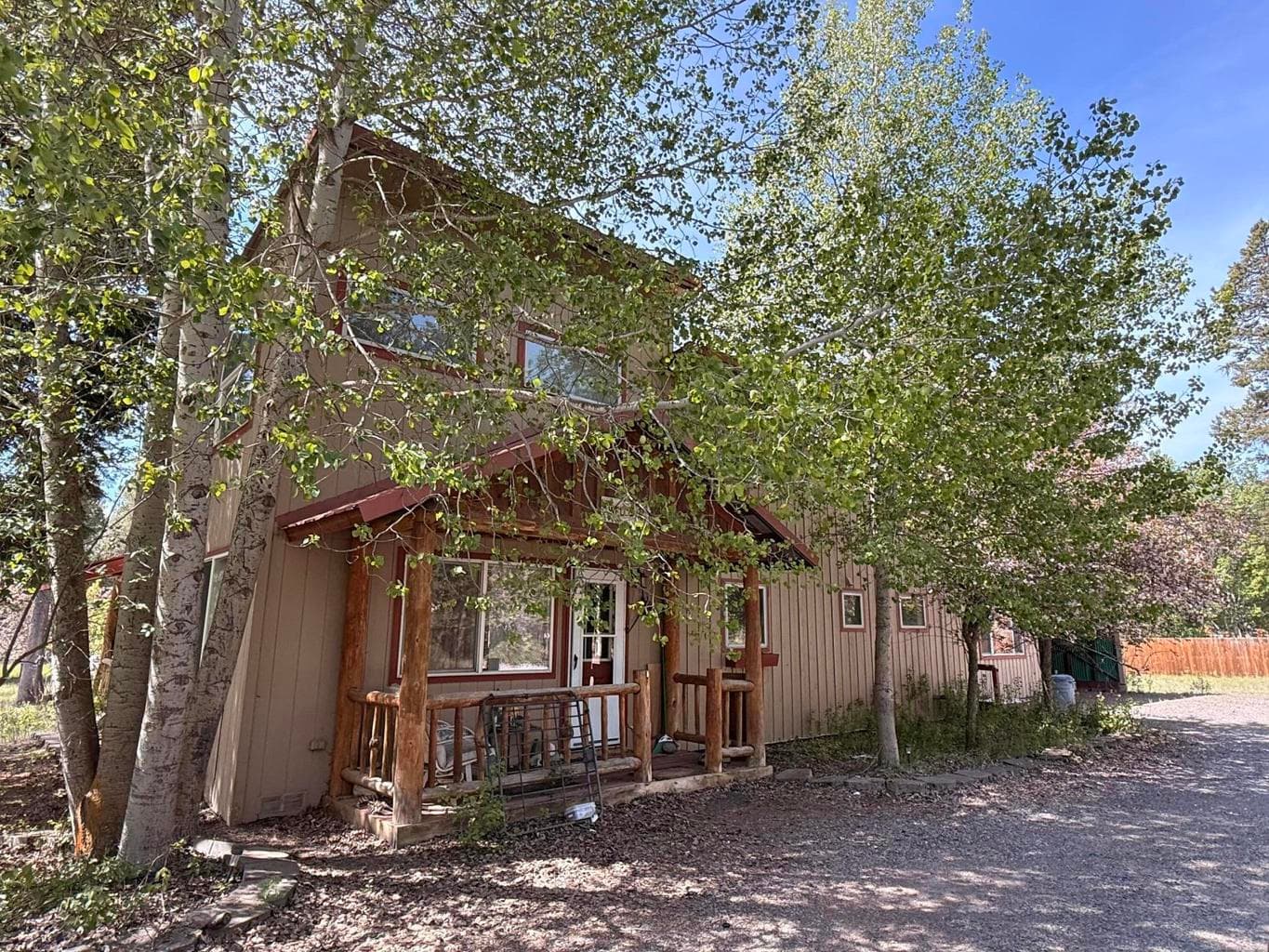 Photo of 16025 Strawn 3 of 96
