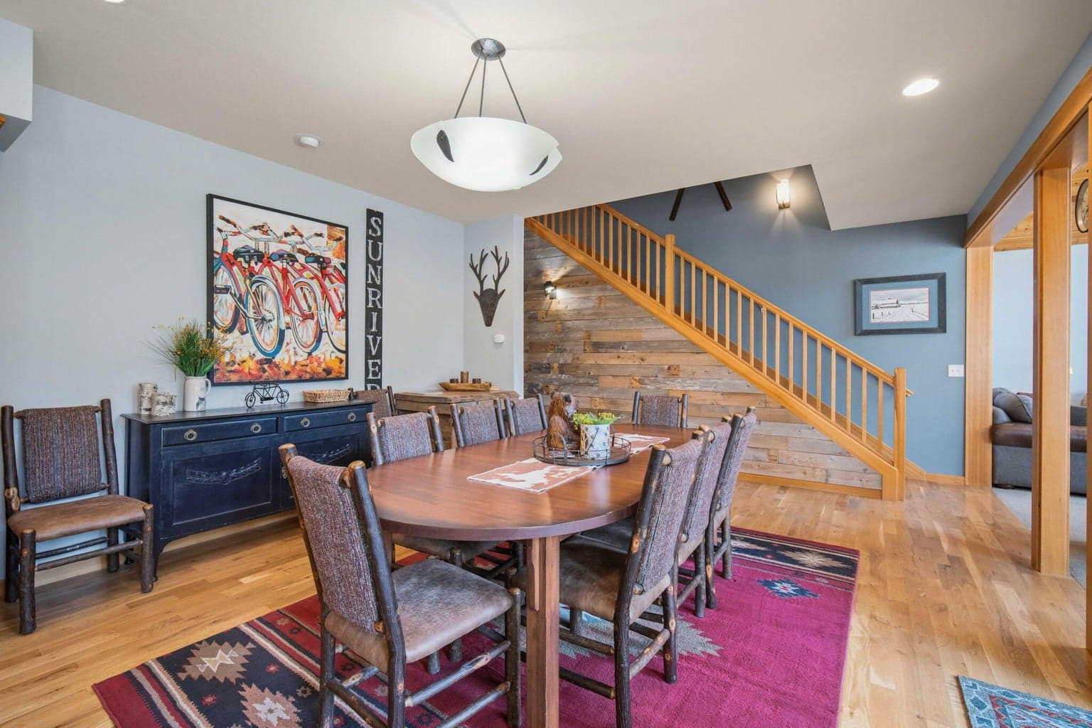 Photo of 57129 Evergreen Loop 14 of 59