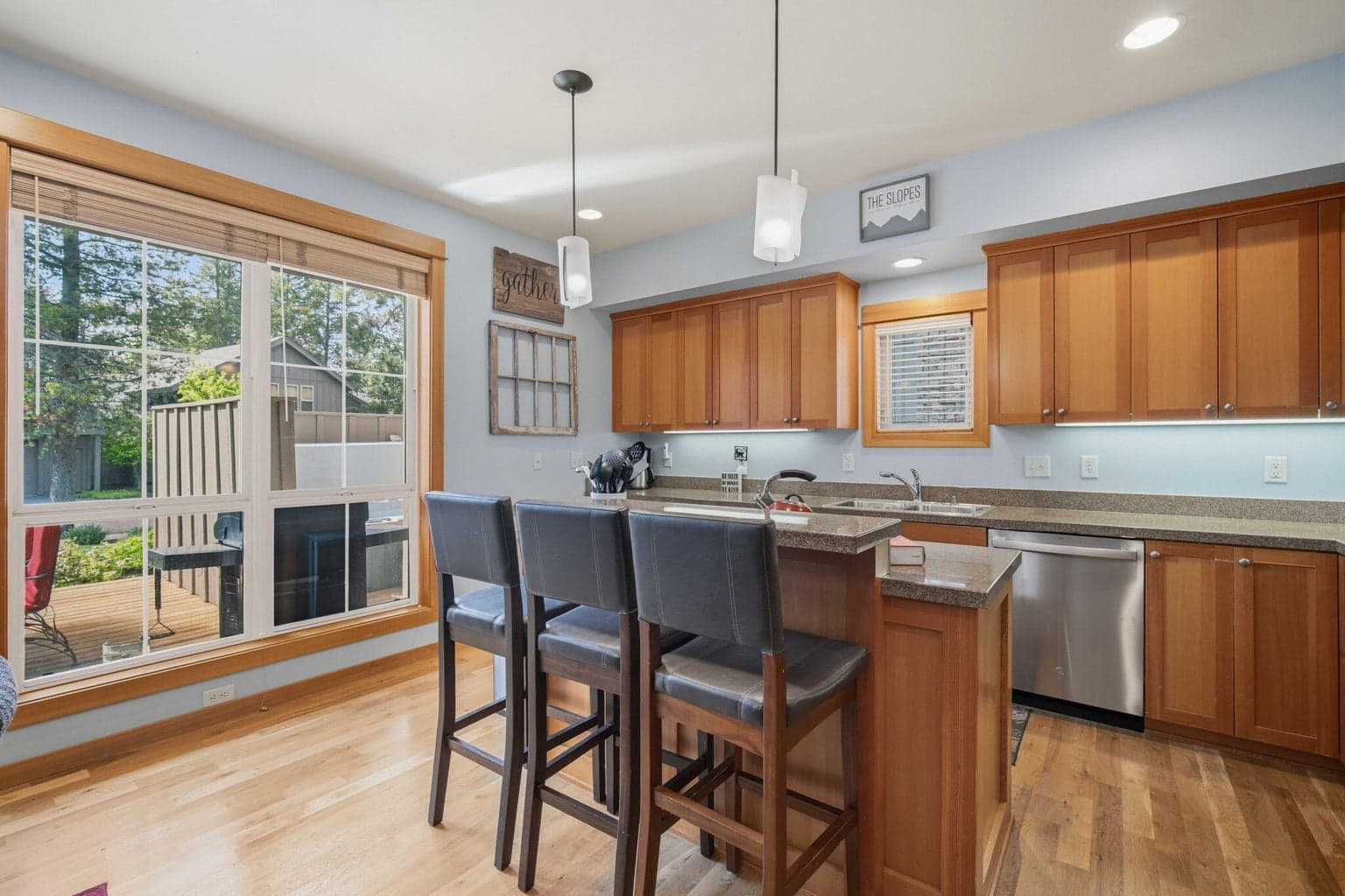 Photo of 57129 Evergreen Loop 16 of 59
