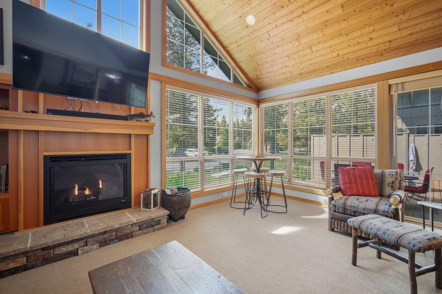 Photo of 57129 Evergreen Loop 20 of 59