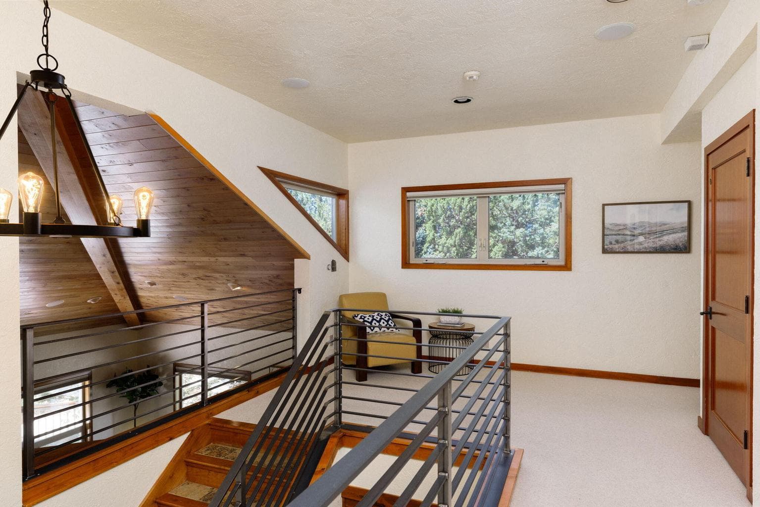 Photo of 2590 NW Foley Court 21 of 48