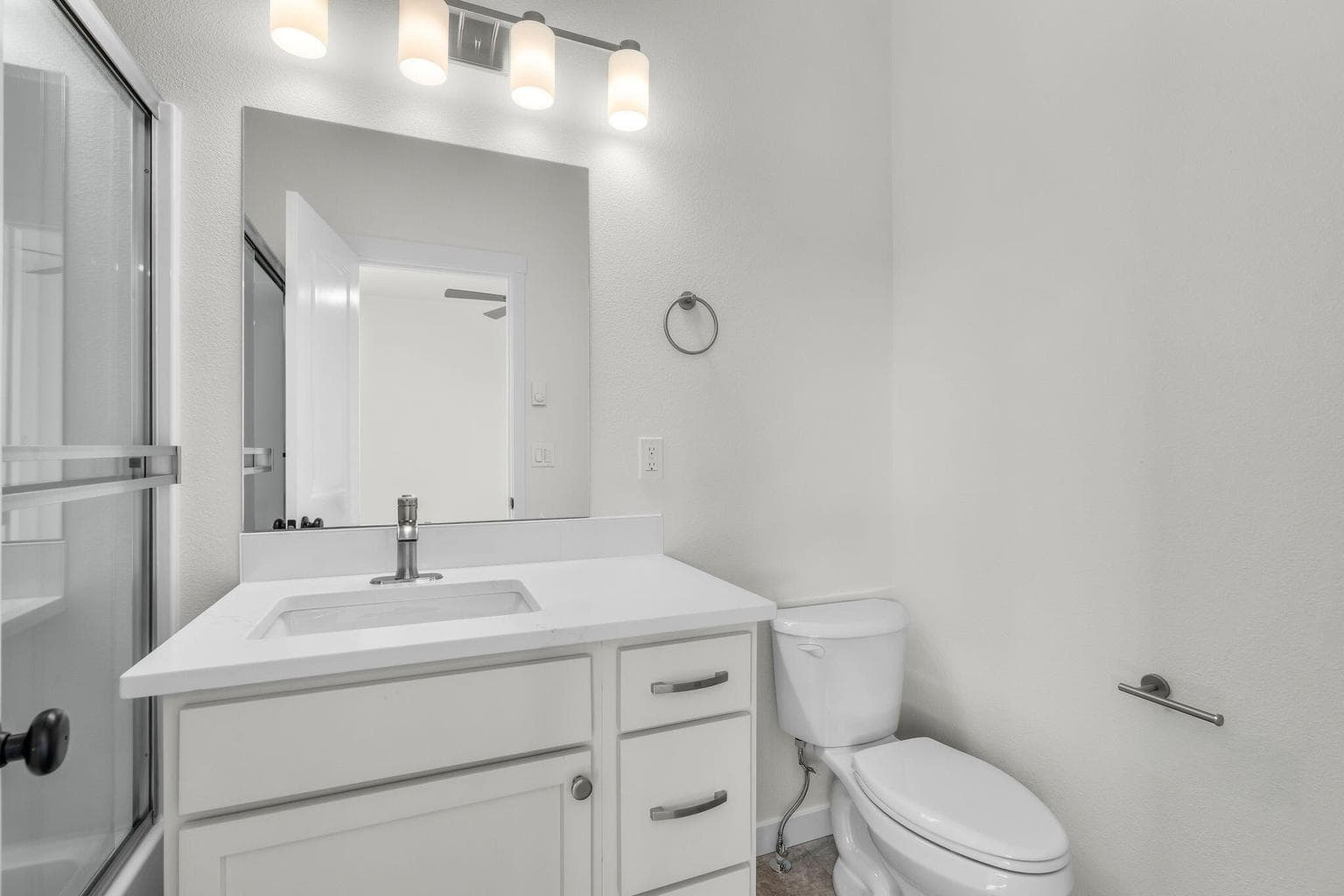 Photo of 512 SW 6th Street 14 of 26