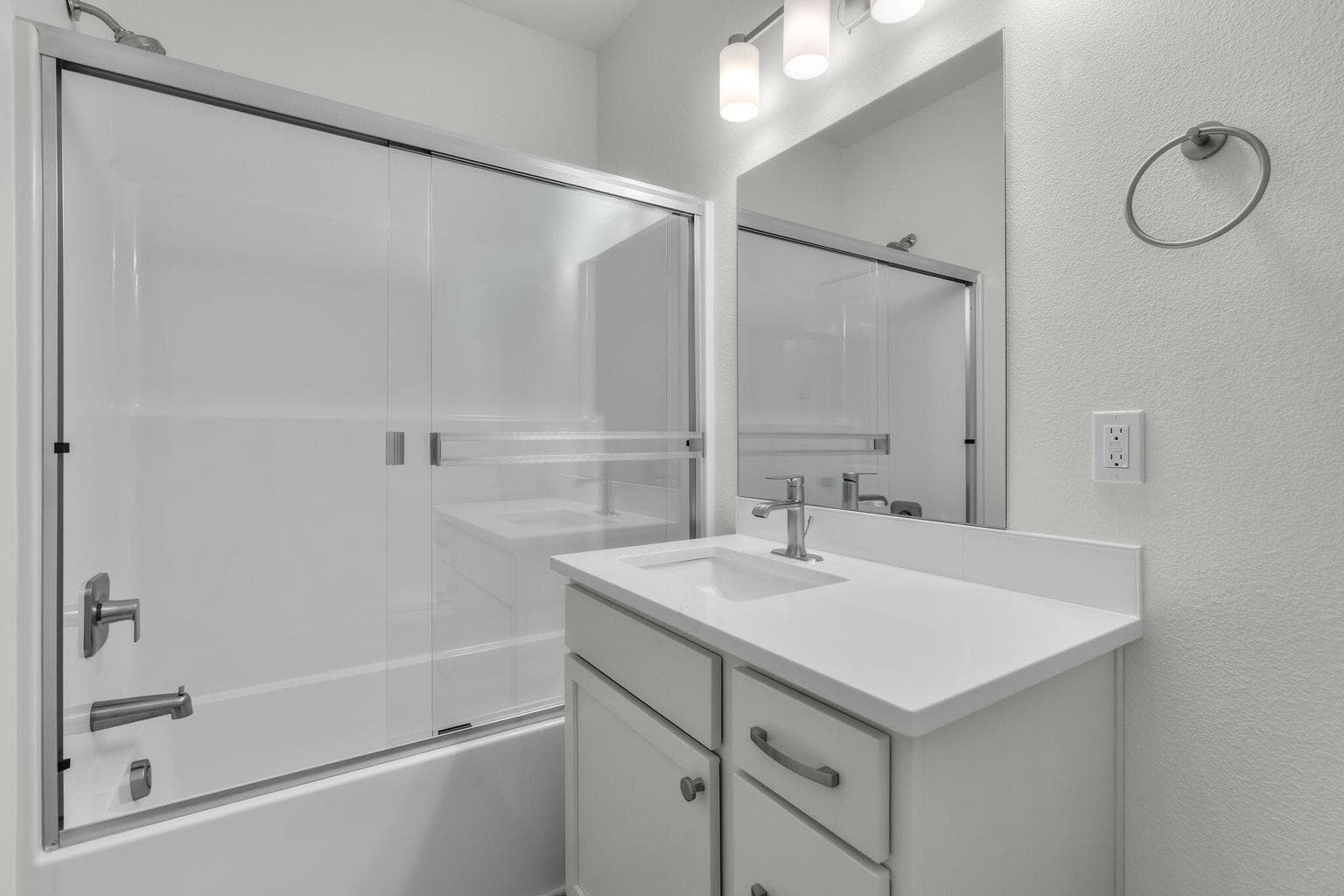 Photo of 512 SW 6th Street 15 of 26