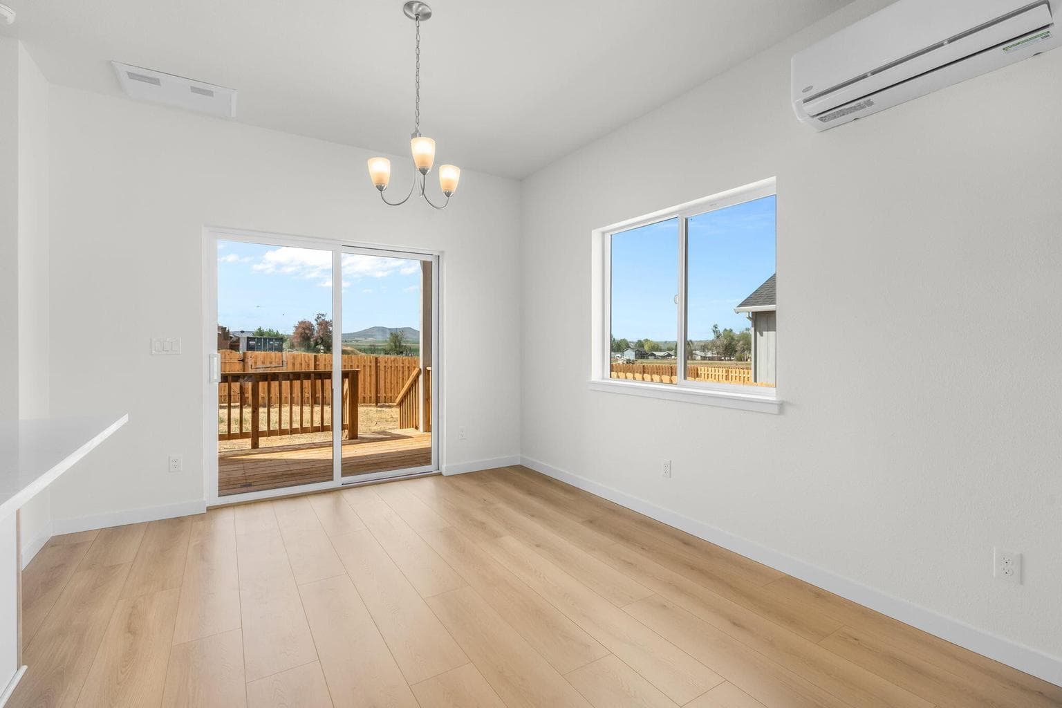 Photo of 512 SW 6th Street 9 of 26