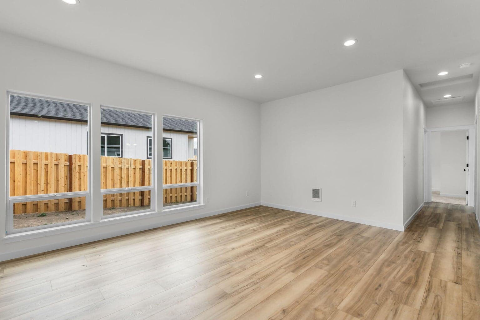 Photo of 508 SW 6th Street 7 of 21
