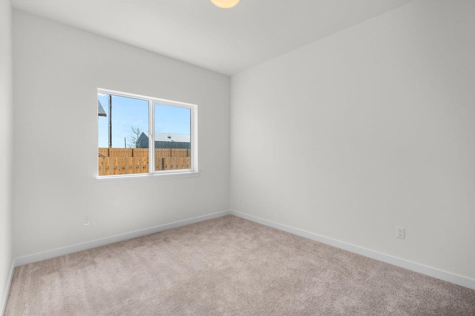 Photo of 508 SW 6th Street 16 of 21