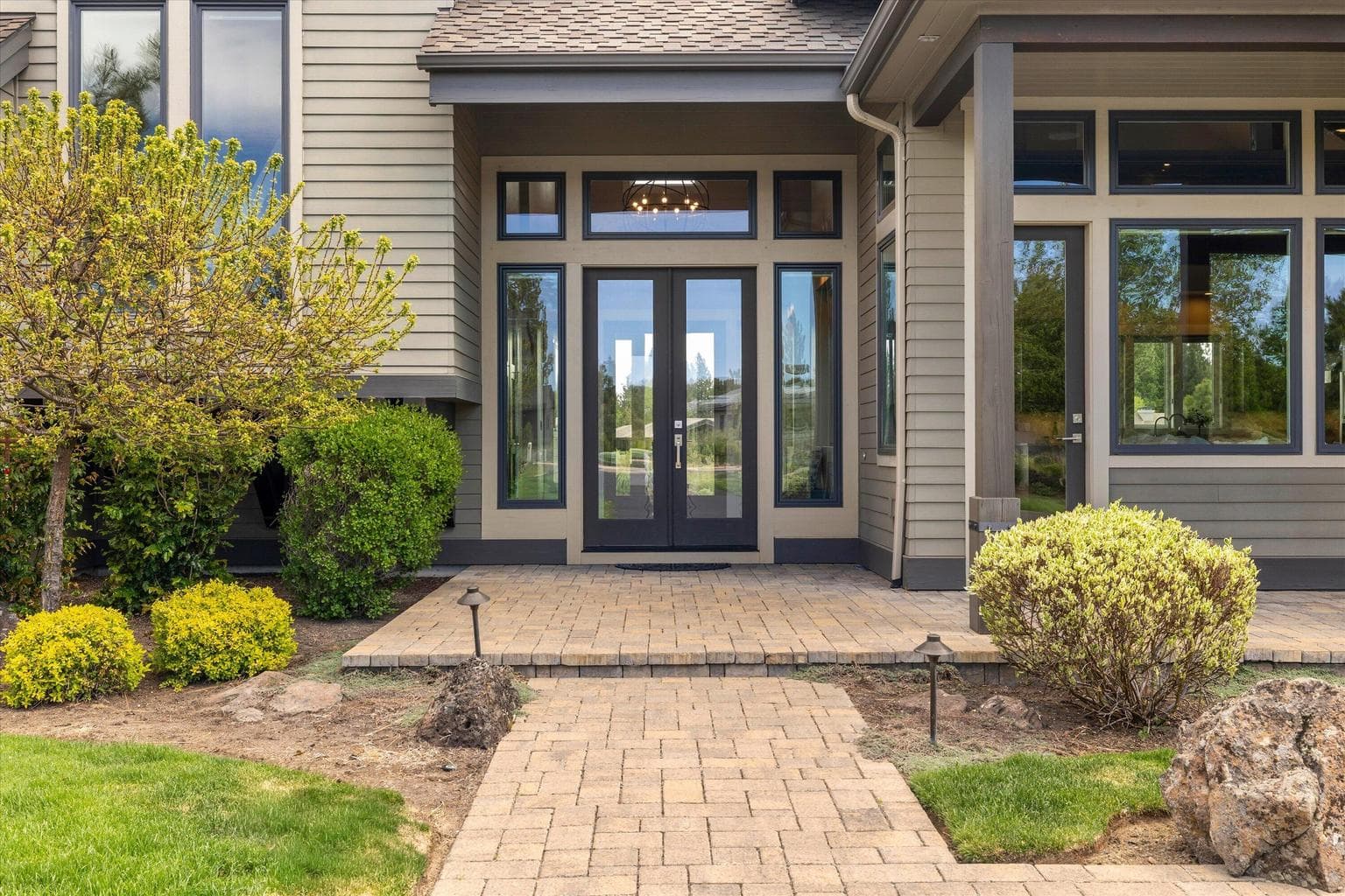 Photo of 61636 Hosmer Lake 3 of 63