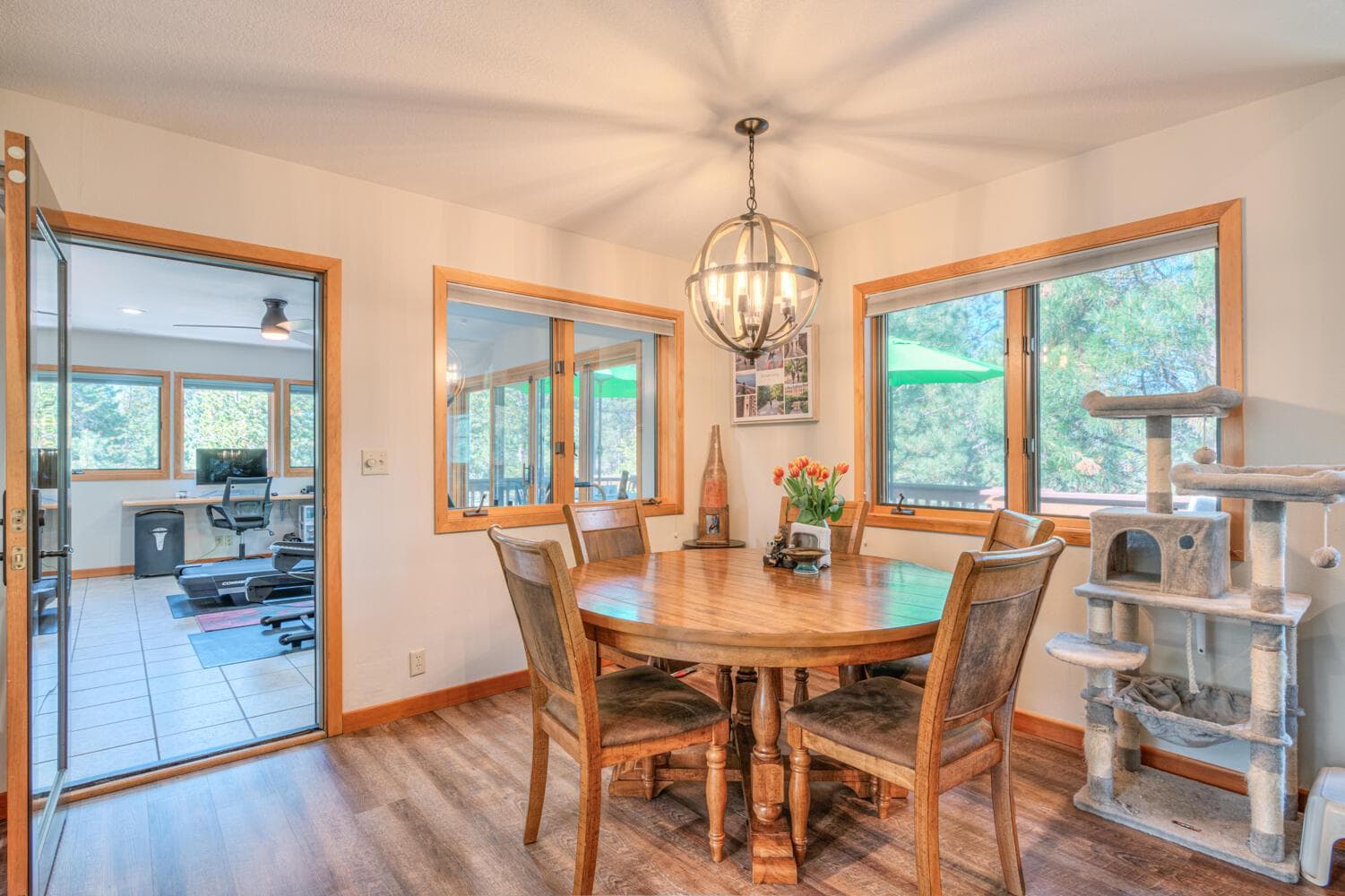 Photo of 57665 Aspen Lane 11 of 36