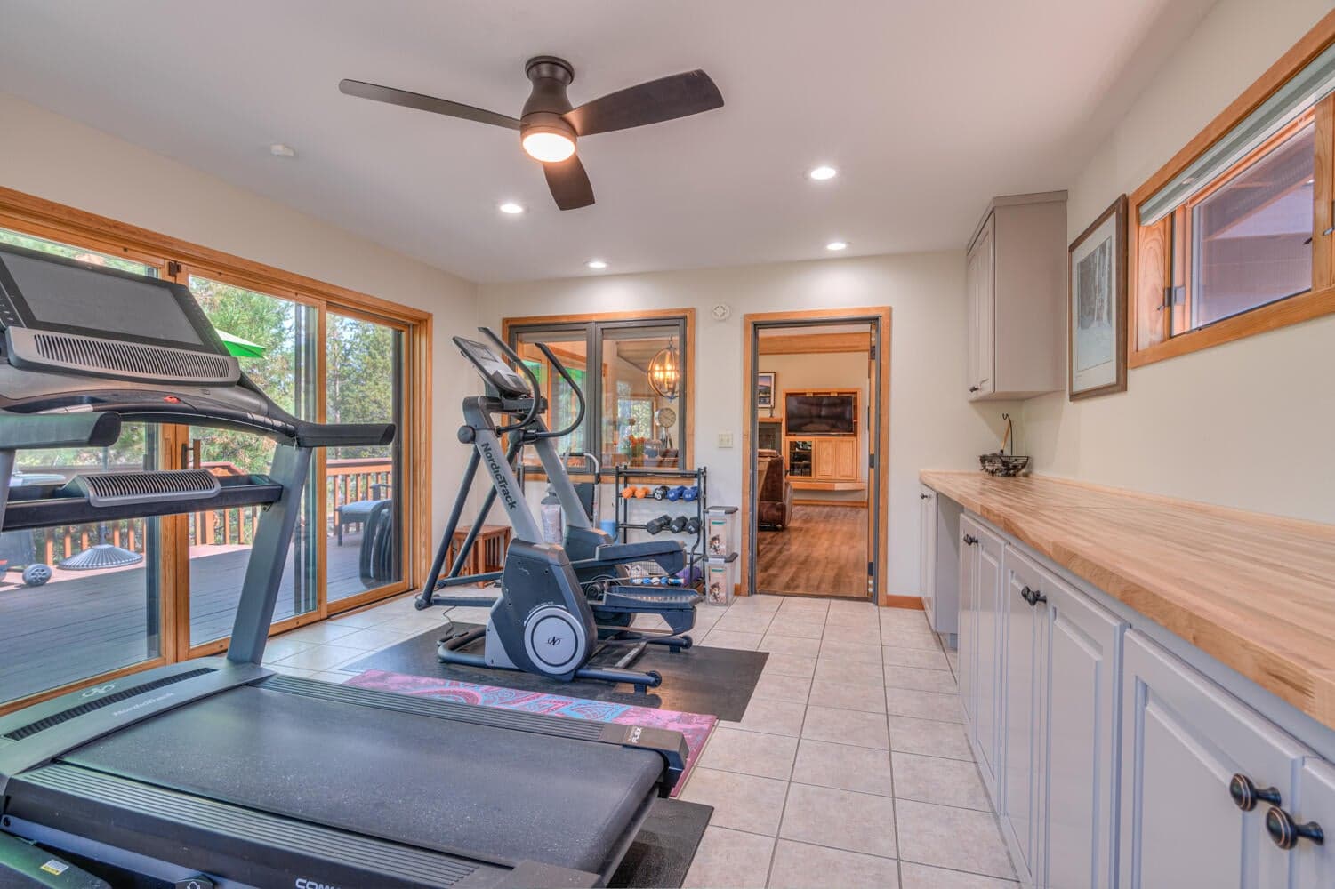 Photo of 57665 Aspen Lane 31 of 36