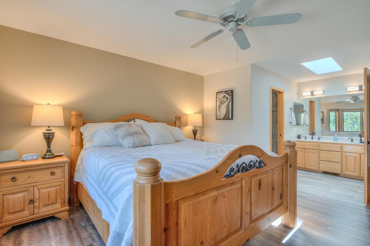 Photo of 57665 Aspen Lane 12 of 36