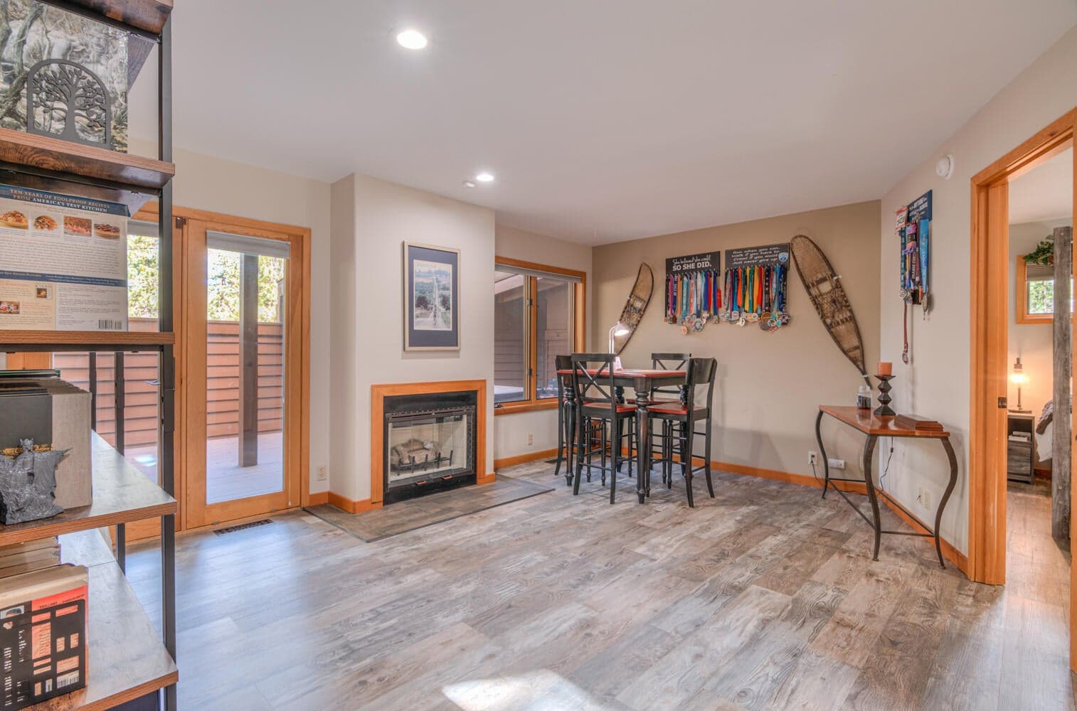 Photo of 57665 Aspen Lane 18 of 36
