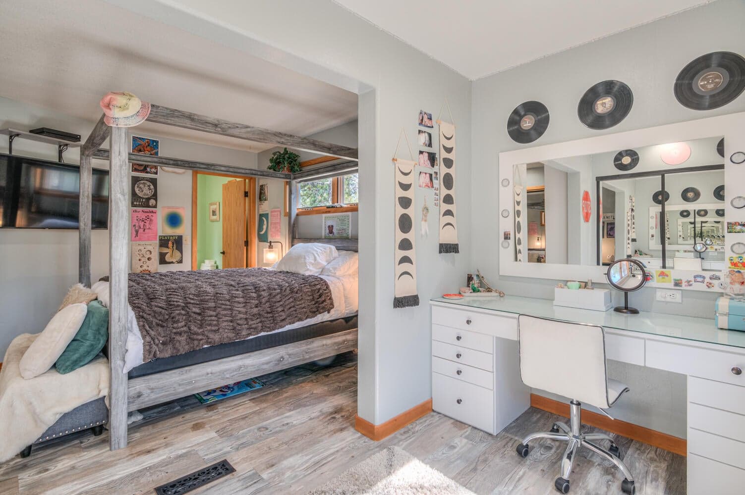 Photo of 57665 Aspen Lane 22 of 36