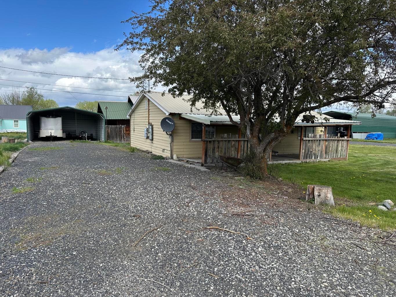 215 B